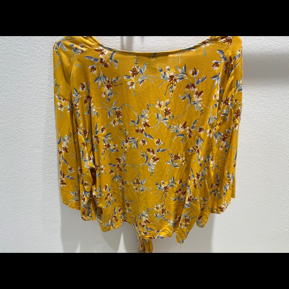 yellow blouse